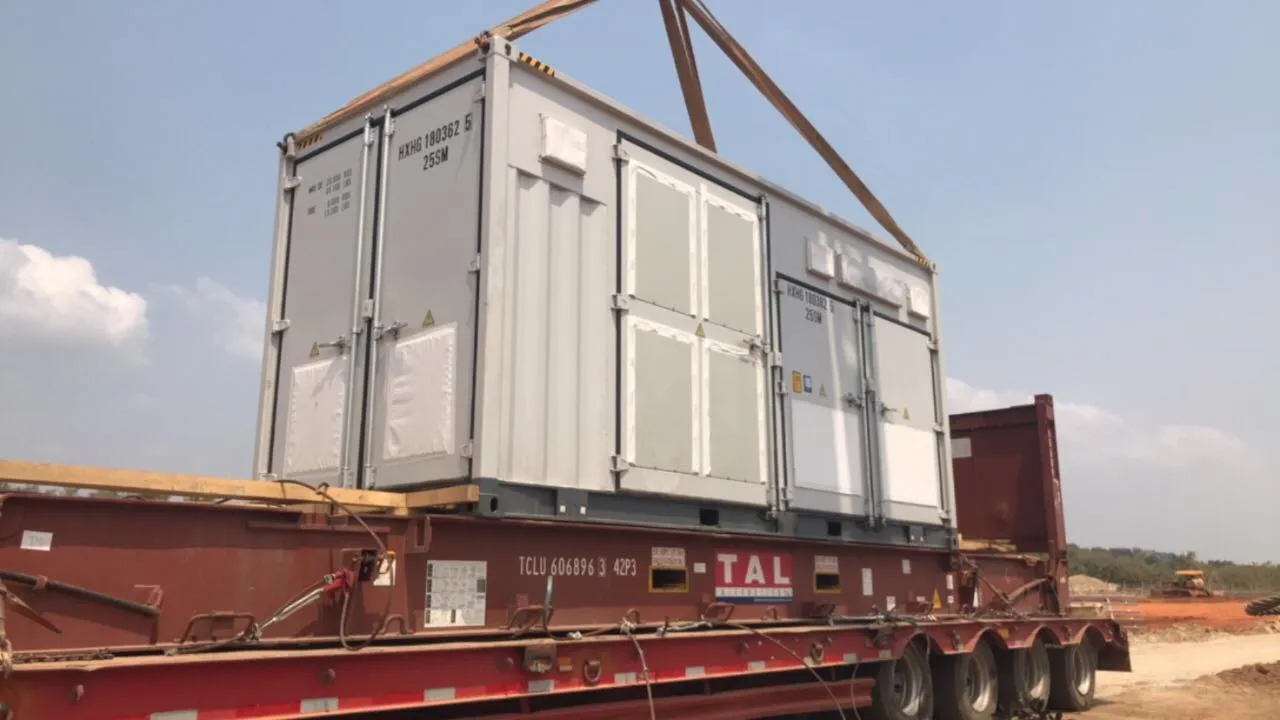 Vận tải 50 container quá khổ cho dự án năng lượng điện mặt trời