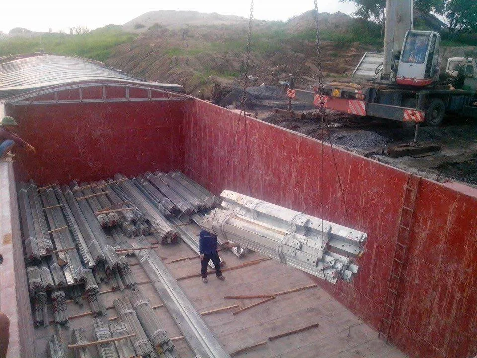 Vận chuyển và xếp dỡ sắt thép